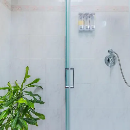 Gatta Quarto em Acomodações Particulares