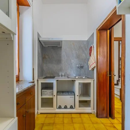 Gatta Quarto em Acomodações Particulares *